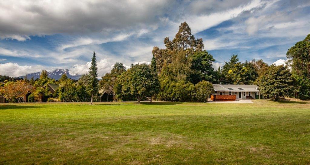 The Station - Ohakune Holiday Home Esterno foto